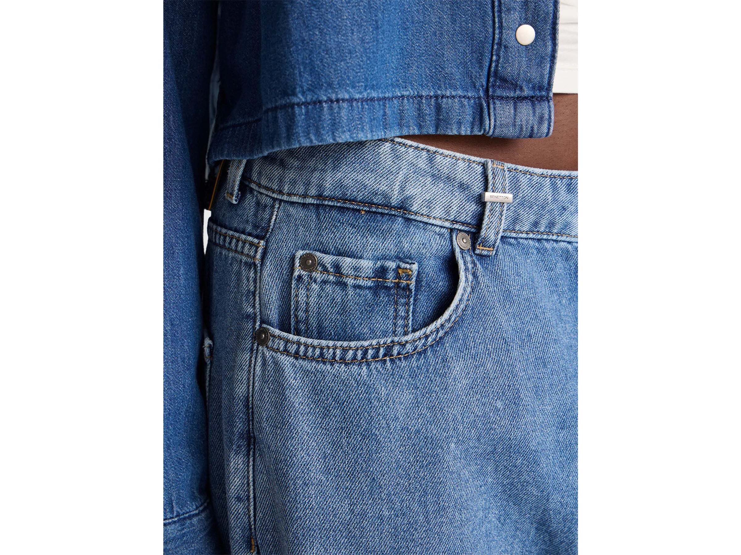 Benetton Light Blue Women Wide-Fit Jeans SKU: 43UNDE02B_903 Image 04