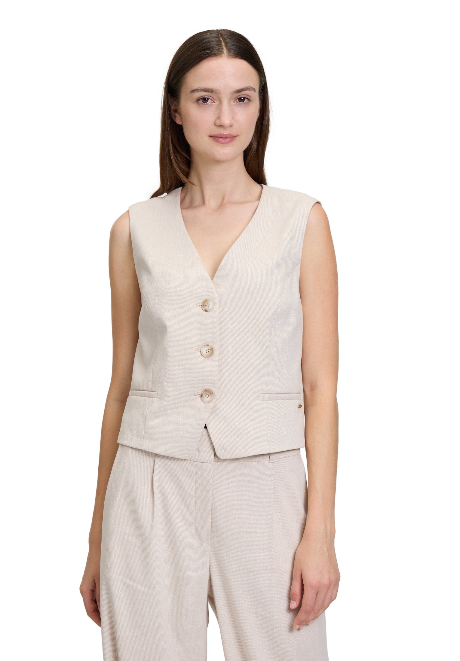 Betty Barclay_Slightly Fitted Summer Waistcoat_4407-3351_1714_01