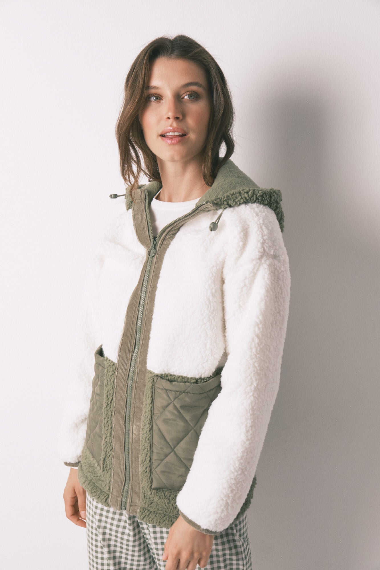 Women Secret_Dark Khaki_Green Block Faux Shearling Midi Robe_4412195_91_03