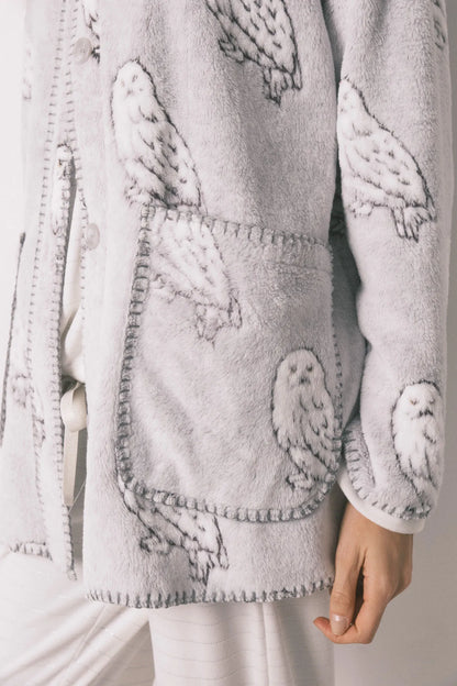 Women Secret_Dark Grey_Short Robe in Grey Furry Fleece Fabric "Hedwig"_4412216_44_04