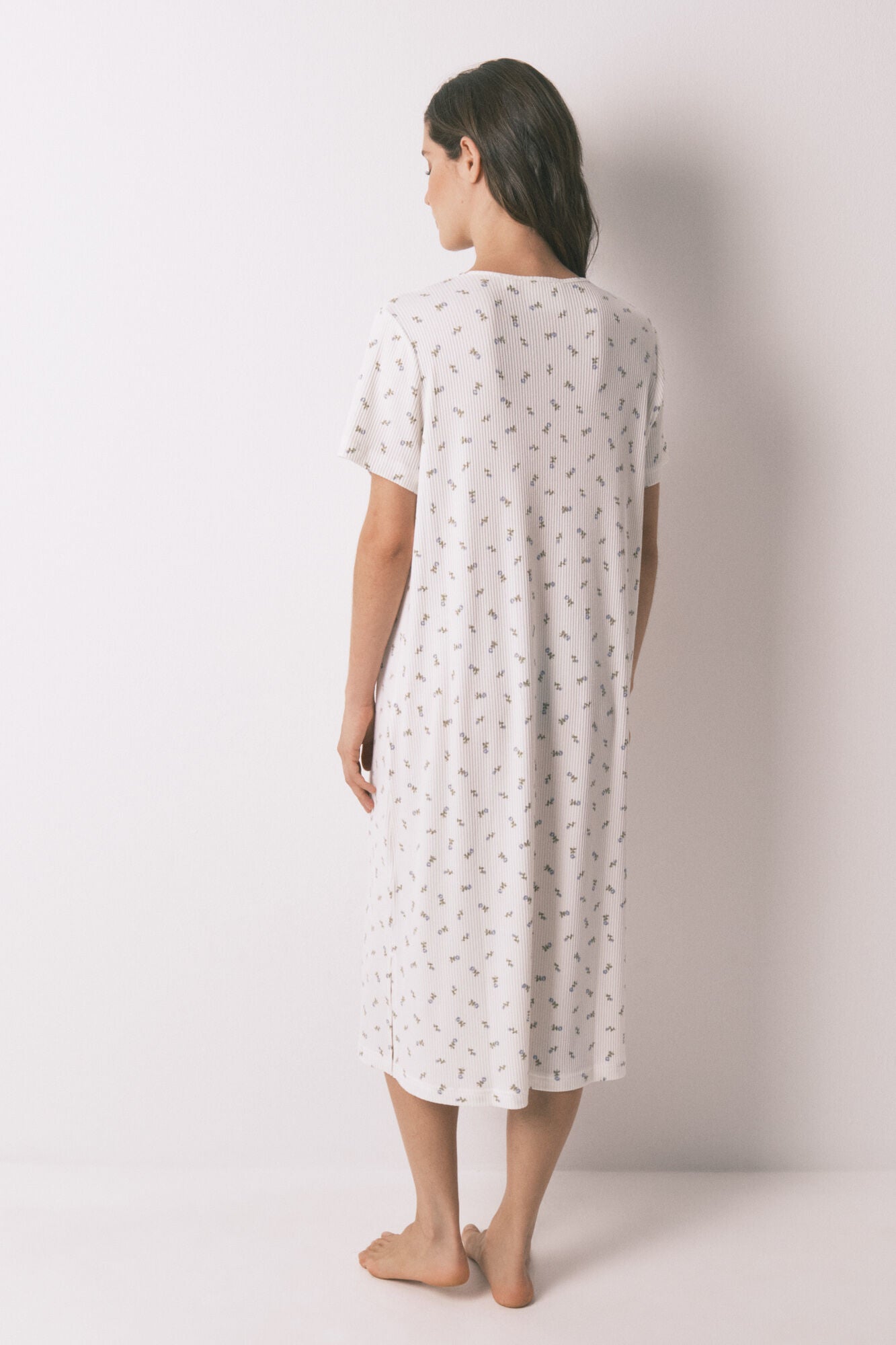 Women Secret_Ivory_Mafalda Loose Midi Nightgown in Ivory_4442109_96_05