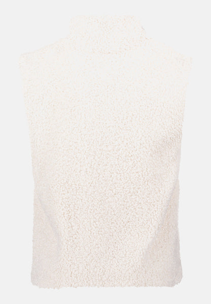Betty Barclay_White Sand_Faux Fur Vest with Pockets_4447-3278_1032_06