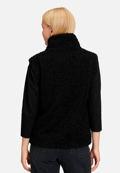 Betty Barclay_Black_Faux Fur Vest with Pockets_4447-3278_9045_03