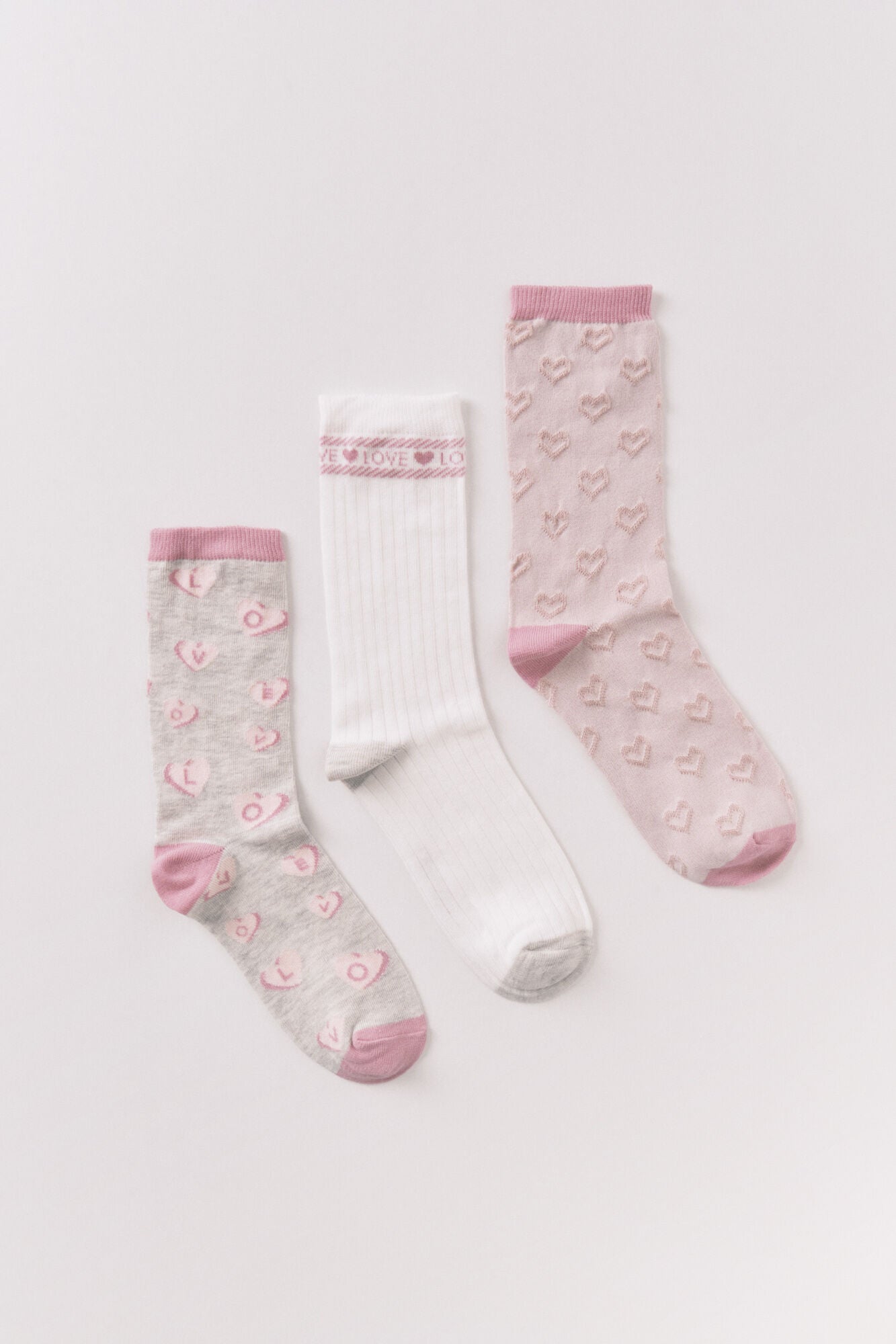 Women Secret_Multicoloured_Pack of 3 Long Heart Socks_4482725_98_01