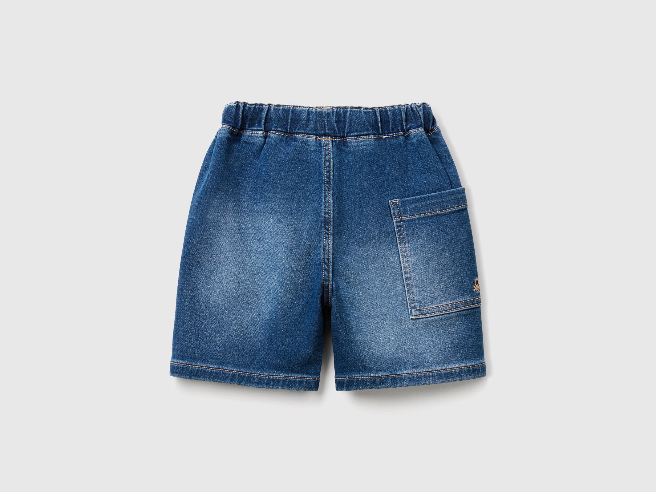 Benetton_Bermuda_44LGG9032_901_02