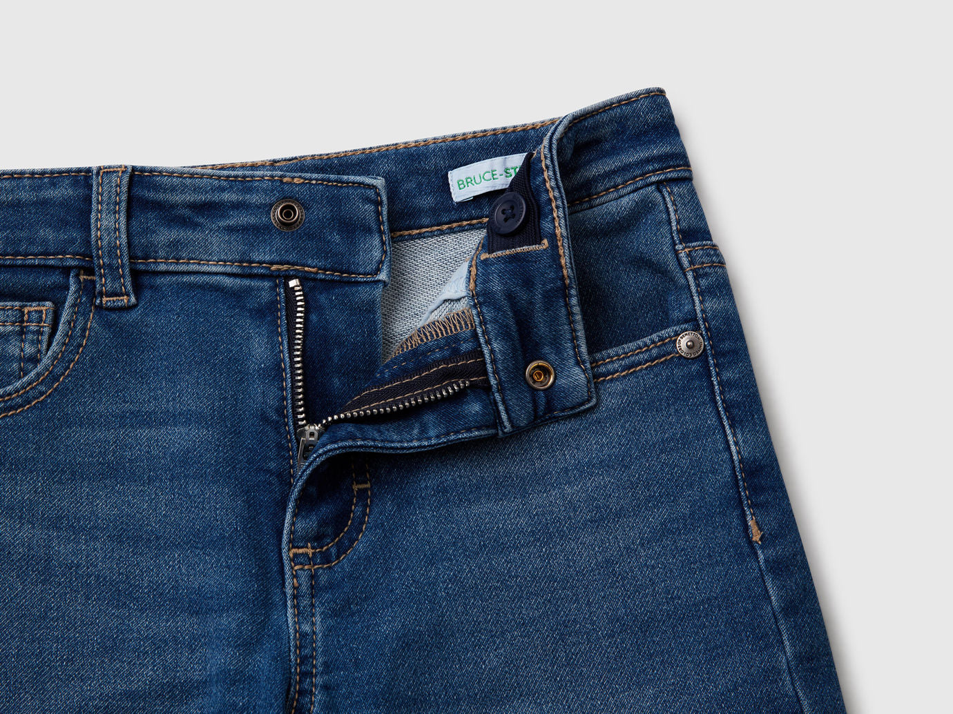 Benetton_Dark Blue_Straight Leg Jeans_44LGGE02F_901_03