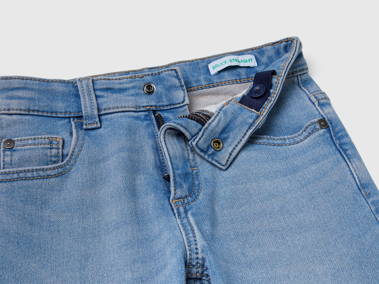 Benetton_Light Blue_Straight Leg Jeans_44LGGE02F_902_03