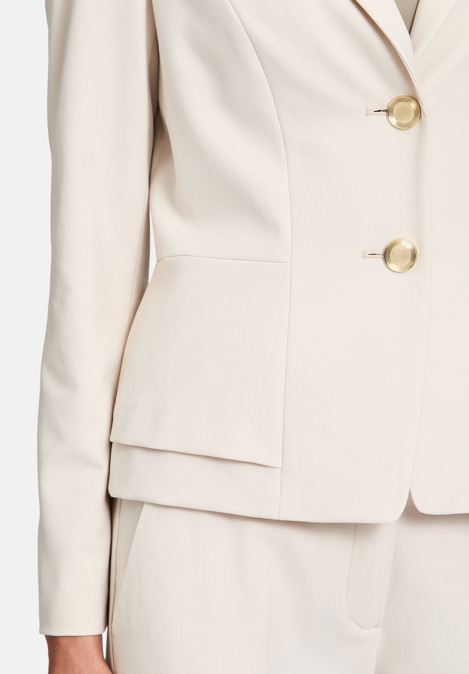 Betty Barclay_Short Blazer Long Sleeves_4525-1049_1098_07
