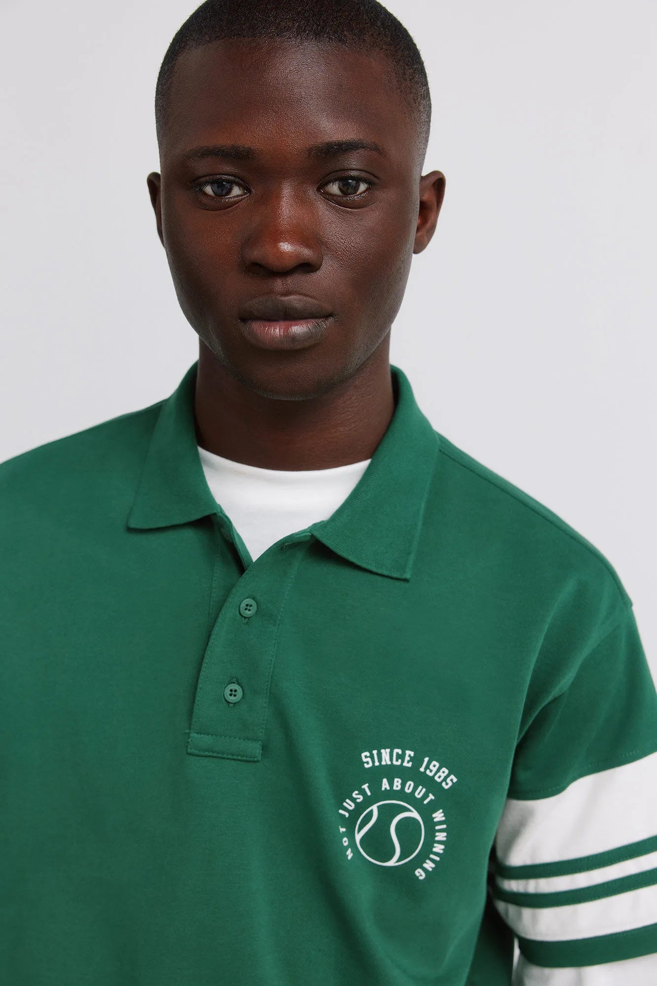 Springfield Green Men PiquŽ Block Contrast Sleeve Regular Fit Polo Shirt SKU: 4583282_25 Image 02