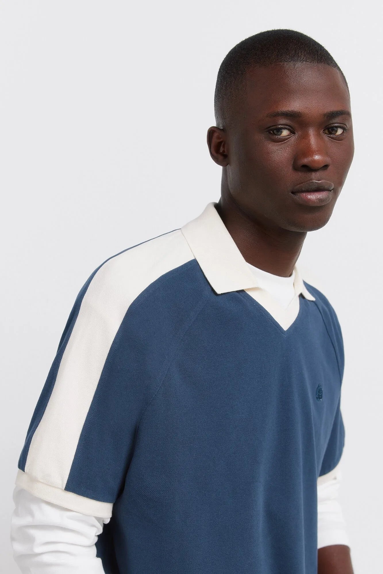 Springfield Blue Men PiquŽ Sporty Contrast Regular Fit Polo Shirt SKU: 4583283_17 Image 02