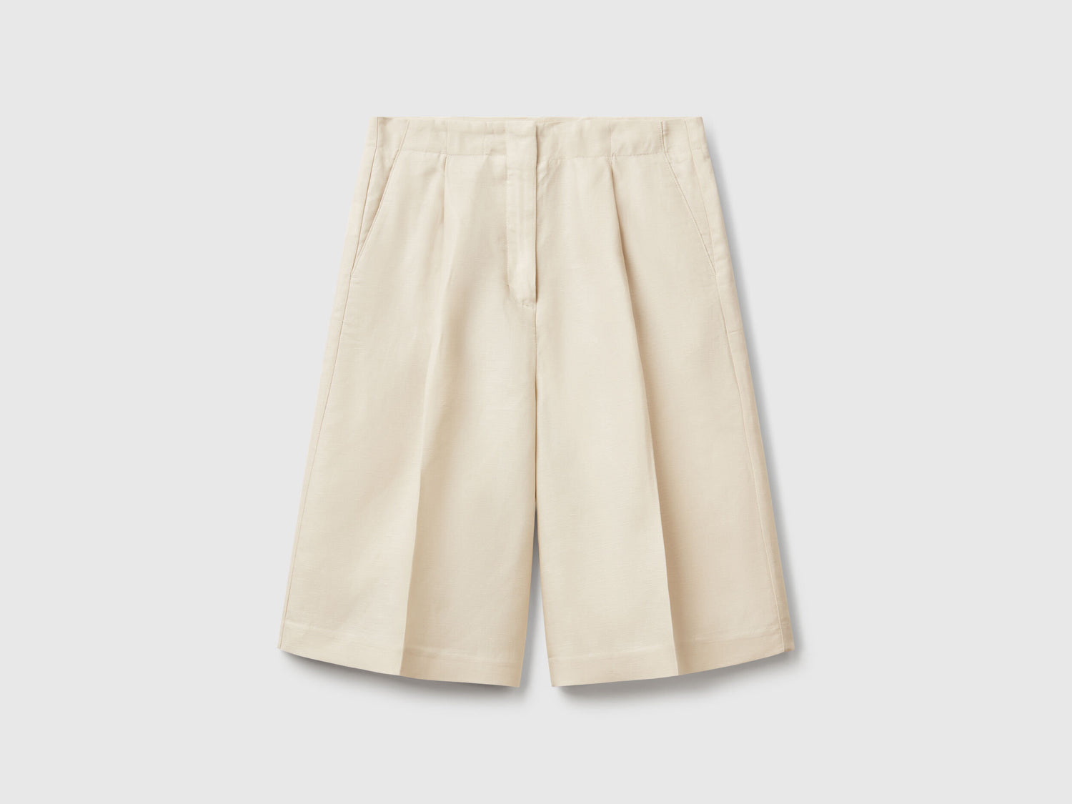 Benetton_Knee-Length Bermudas in Linen Blend_45BVD9026_152_04
