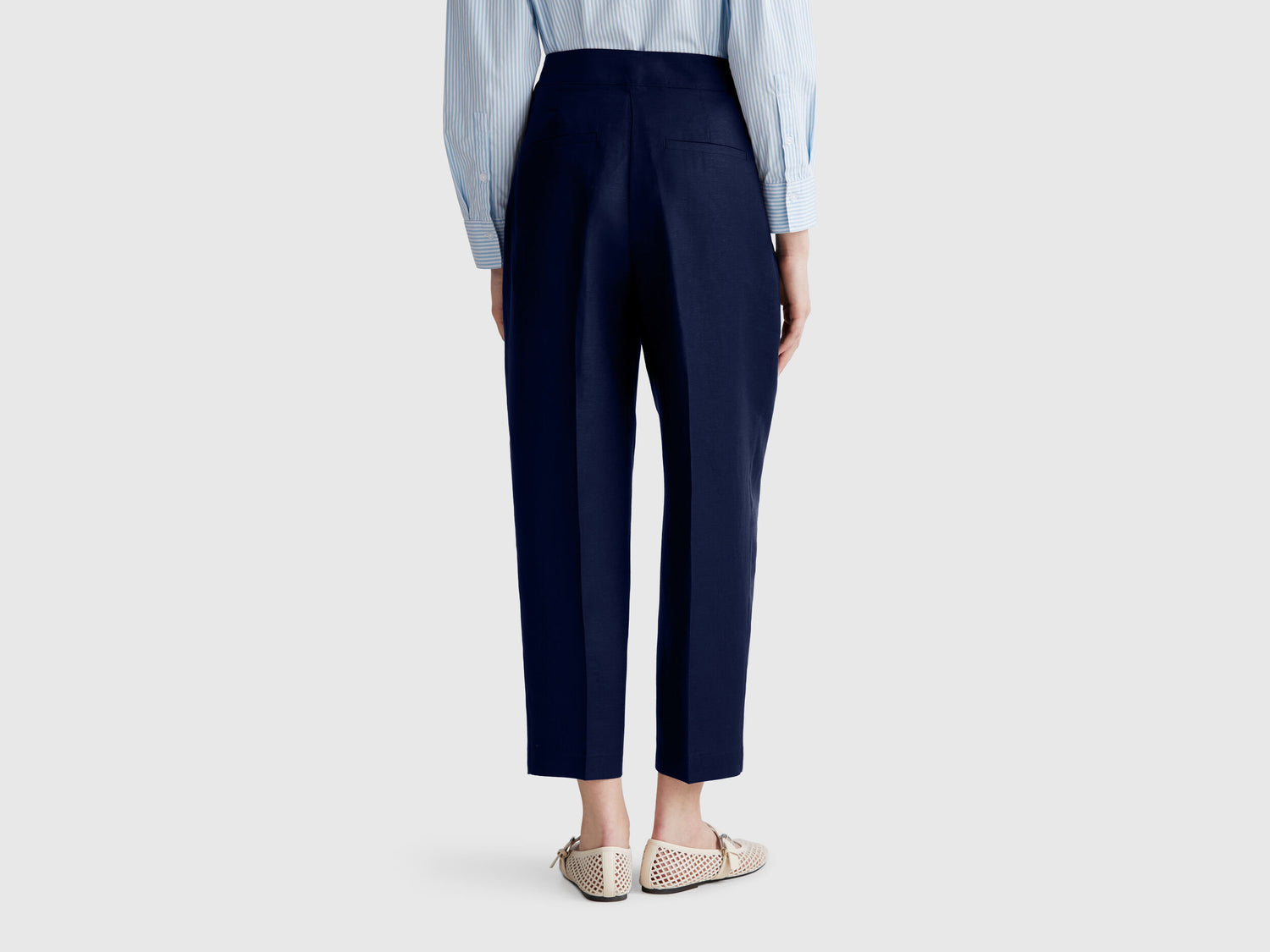 Benetton_Wide Trousers in Linen Blend_45BVDF09B_252_03