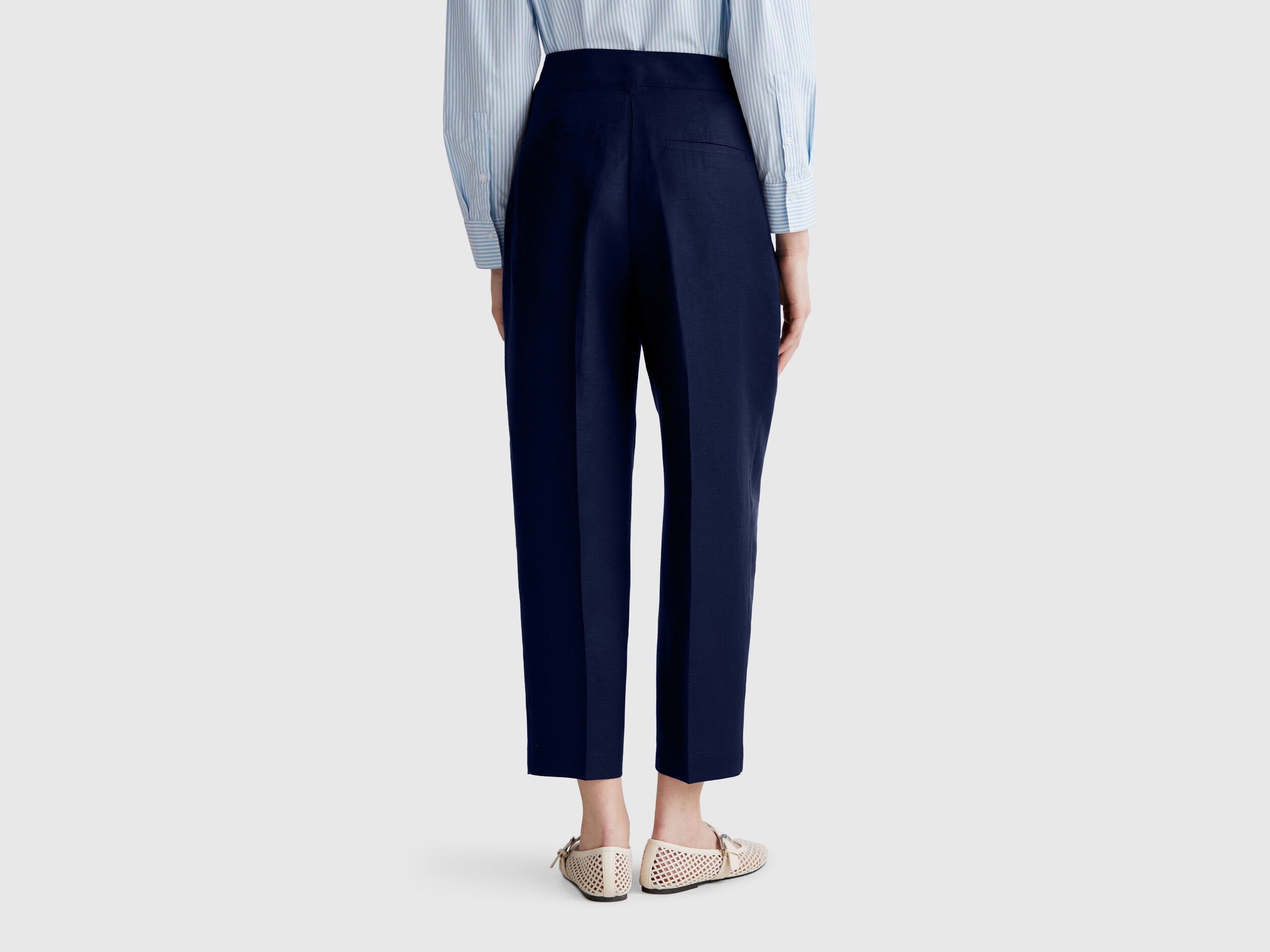 Benetton_Wide Trousers in Linen Blend_45BVDF09B_252_03