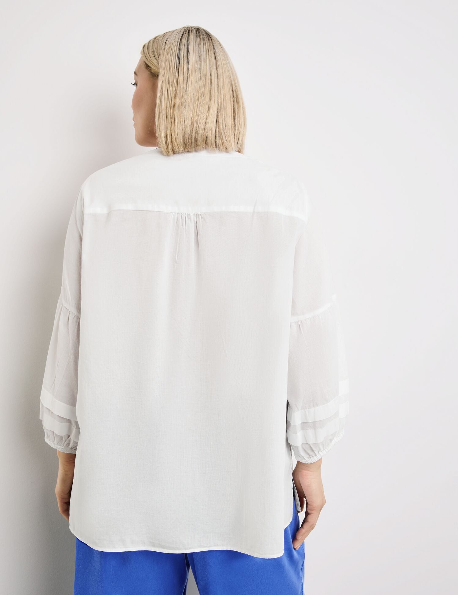 Lightweight Cotton Blouse With Balloon Sleeves_460031-21059_9600_04