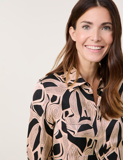 Sustainable Blouse with Allover Pattern_460031-31439_1143_04