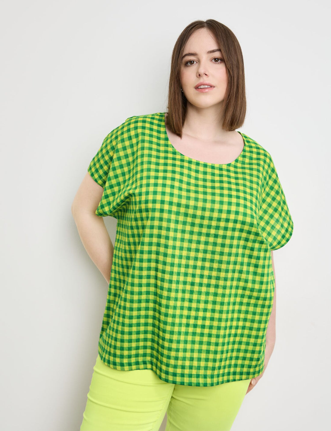 Blouse Top With A Check Pattern_460036-21061_5092_01