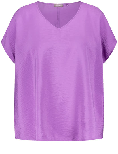Blouse Top With A Subtle Shimmer_460040-21052_3470_07