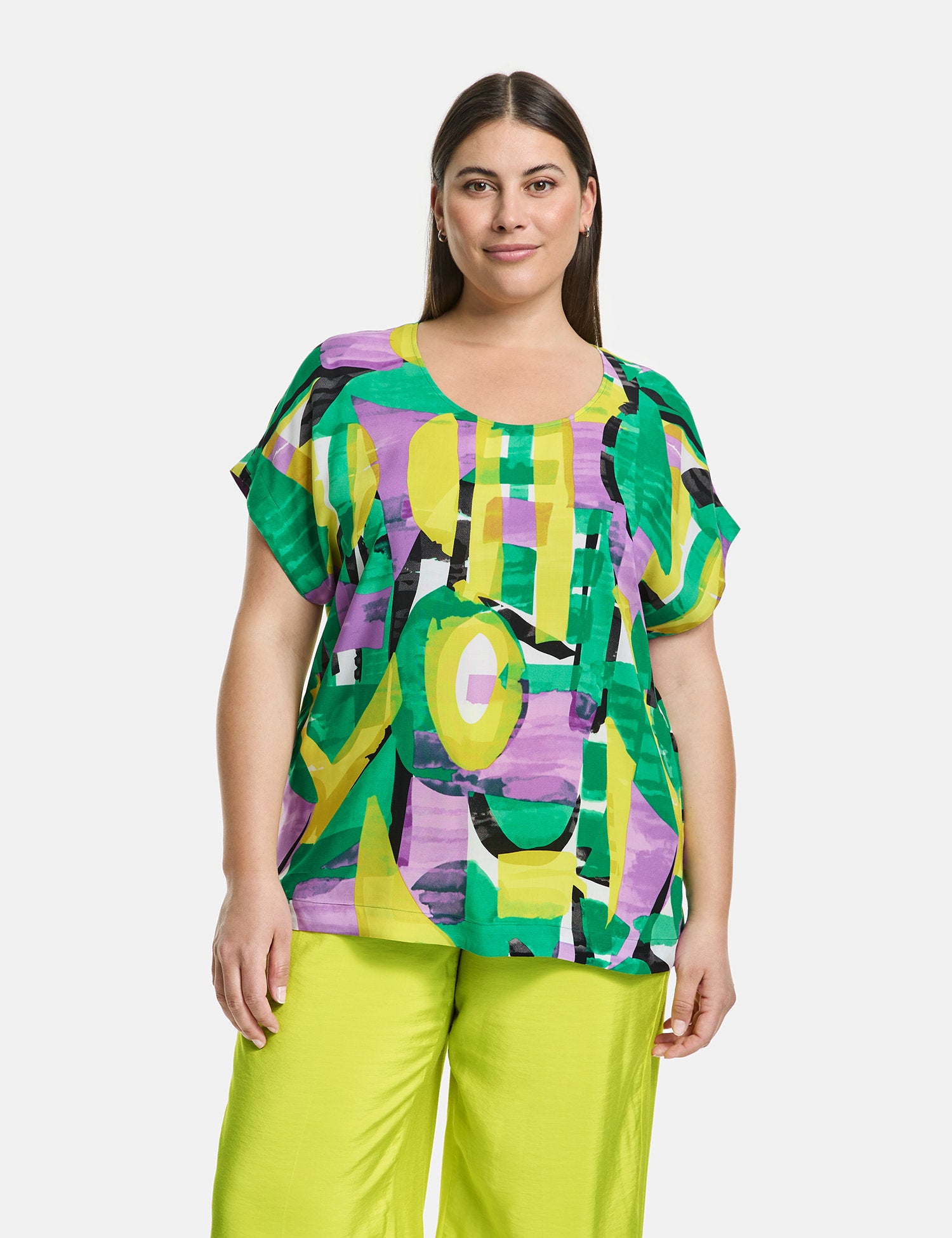 Blouse Top With A Colourful Print_460047-21064_5602_04