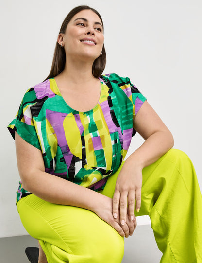 Blouse Top With A Colourful Print_460047-21064_5602_05