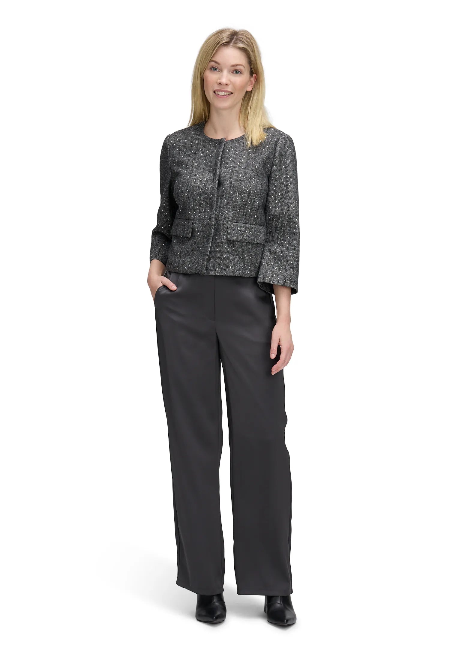 Betty Barclay_Black/Cream_Blazer Jacket_4620-1632_9812_02