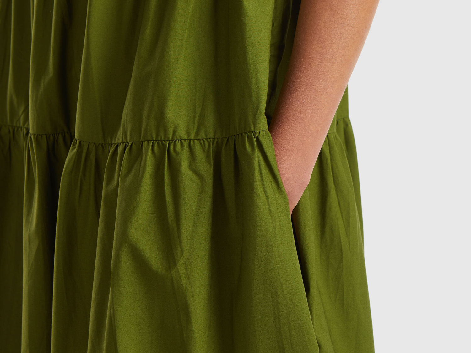 Color Block Dress With Flounces_464KDV0A6_028_04