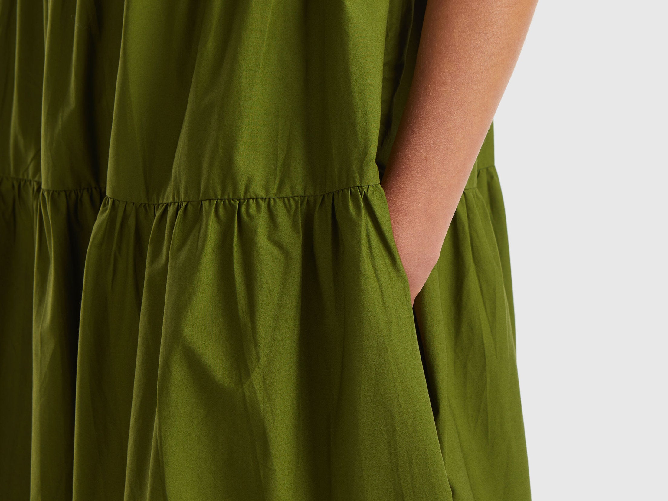 Color Block Dress With Flounces_464KDV0A6_028_04