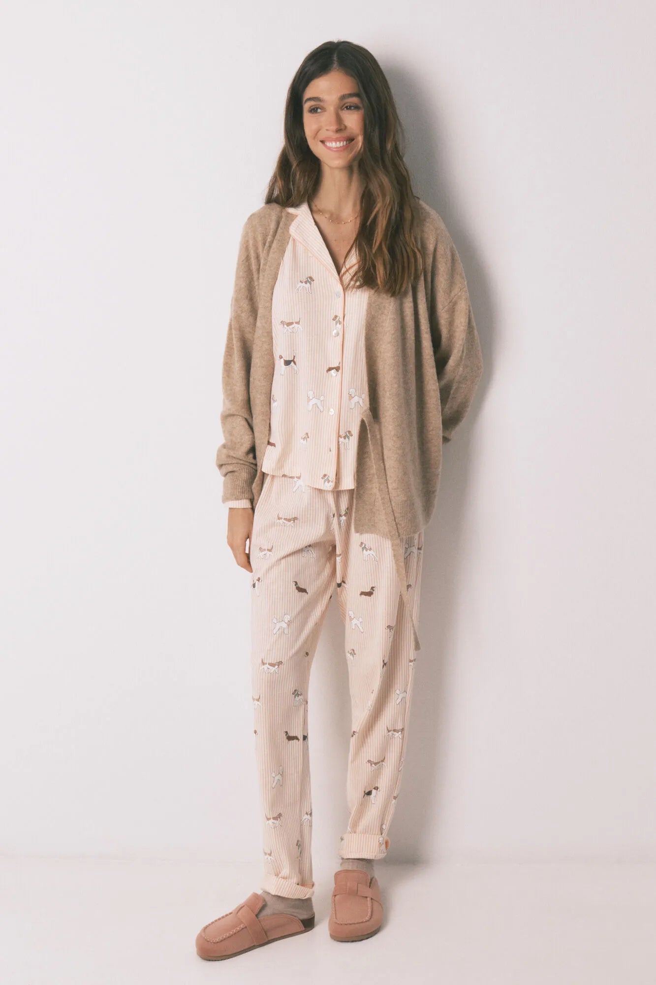 Women Secret_Light Brown_Pink Knit Short Plain Cardigan_4683596_32_04