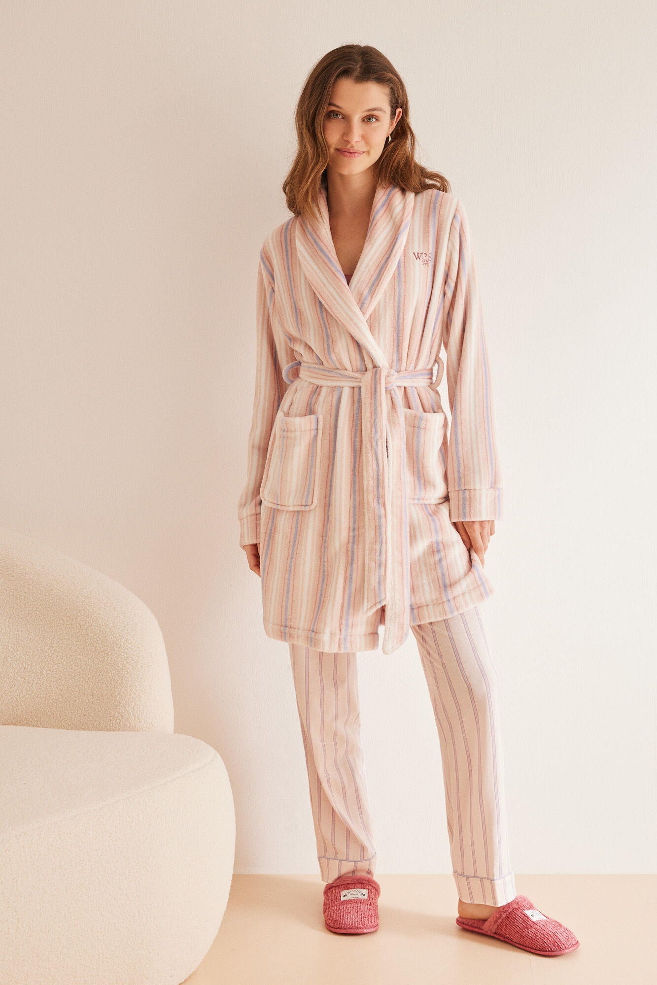 Knee-Length Striped Robe_4687501_98_06