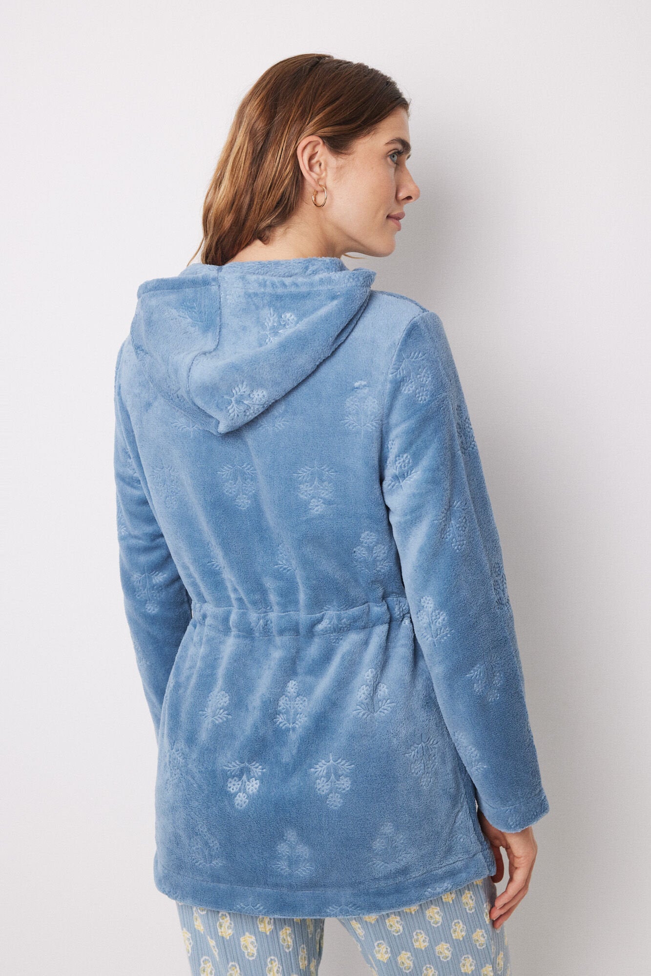 Short Blue Fleece Robe With Flowers_05