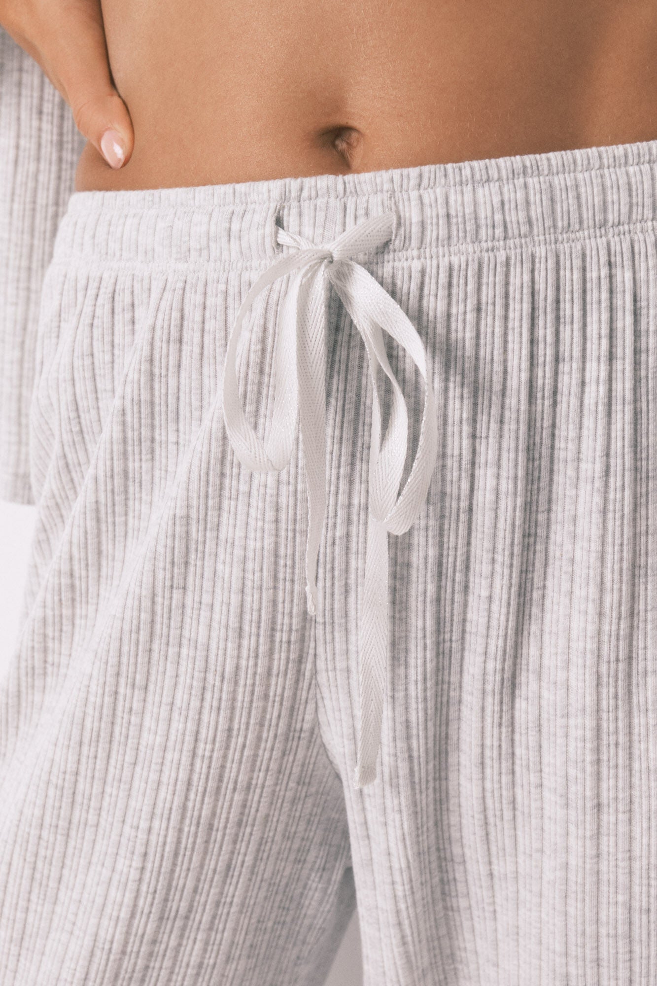 Women Secret_Light Grey/Silver_Long Gray Ribbed Cotton Pajamas_4752530_48_03