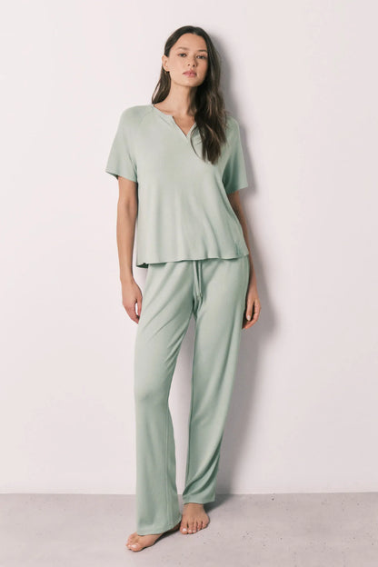 Women Secret Green Women Green Waffle Capri Pyjamas SKU: 4753108_21 Image 03