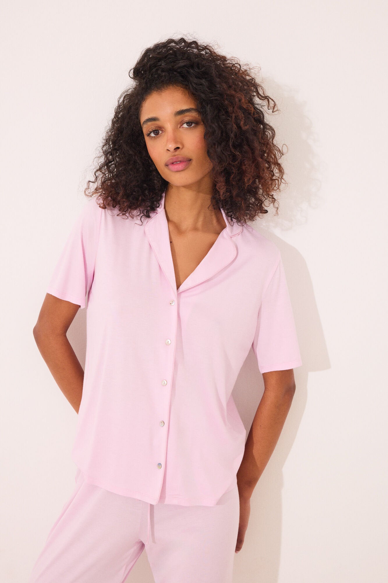 Women Secret_Pink Viscose Capri Classic Pyjamas_4759925_71_02