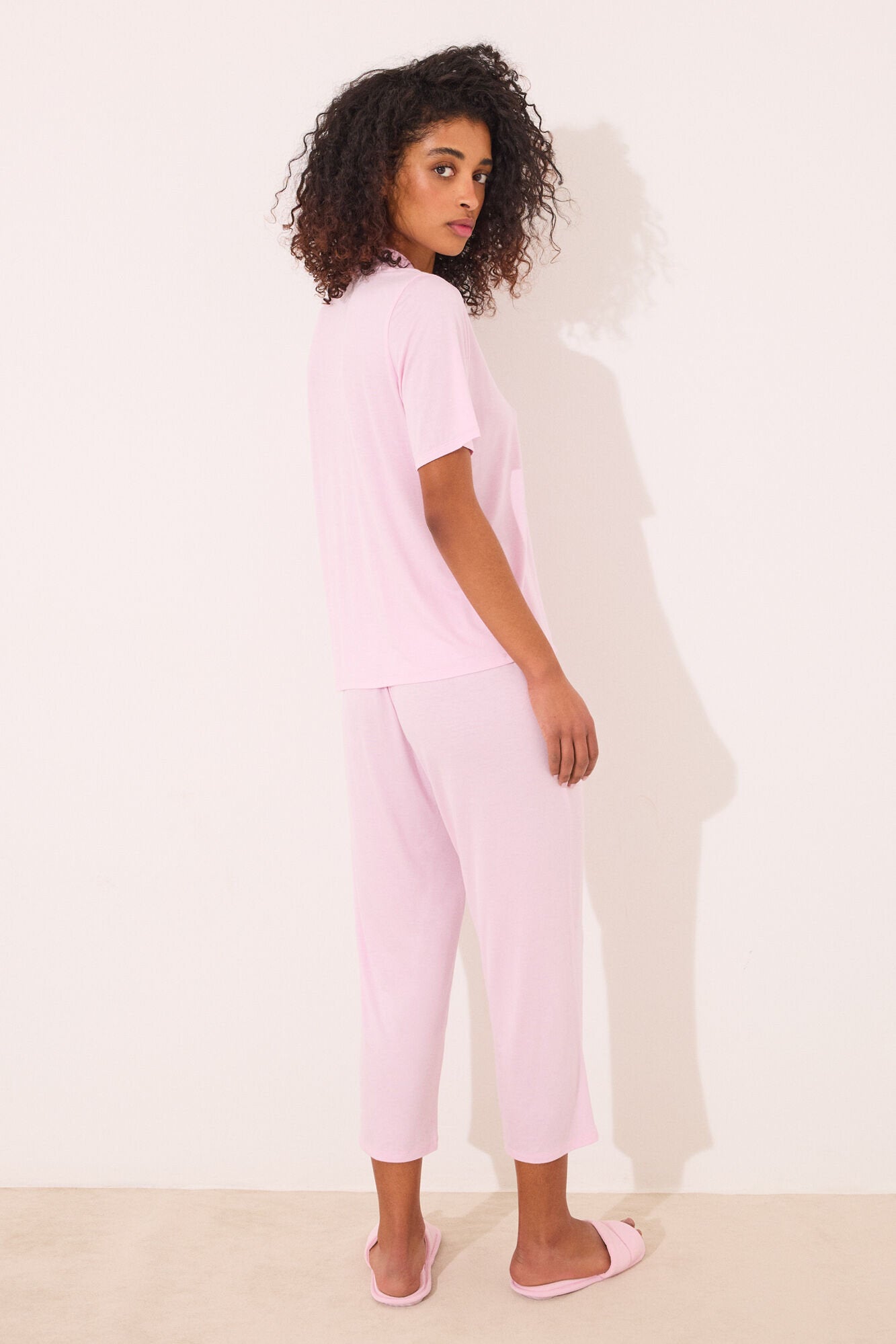 Women Secret_Pink Viscose Capri Classic Pyjamas_4759925_71_05