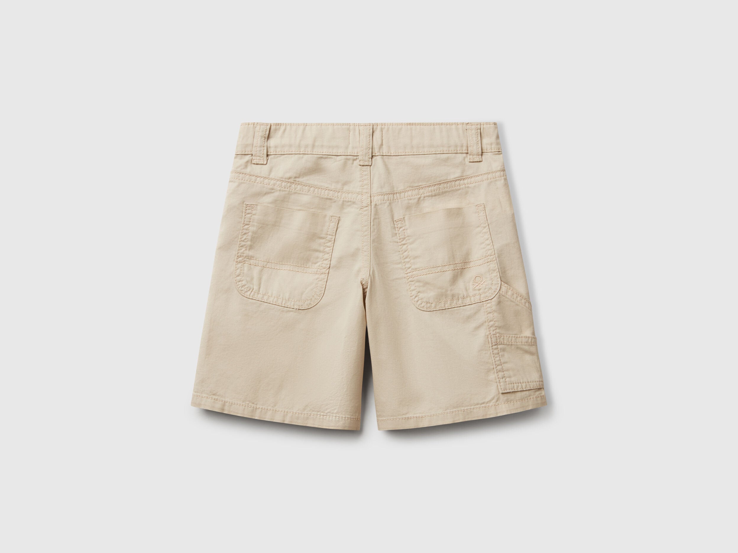 Benetton_Five Pocket Bermudas_47RGG901Y_152_02