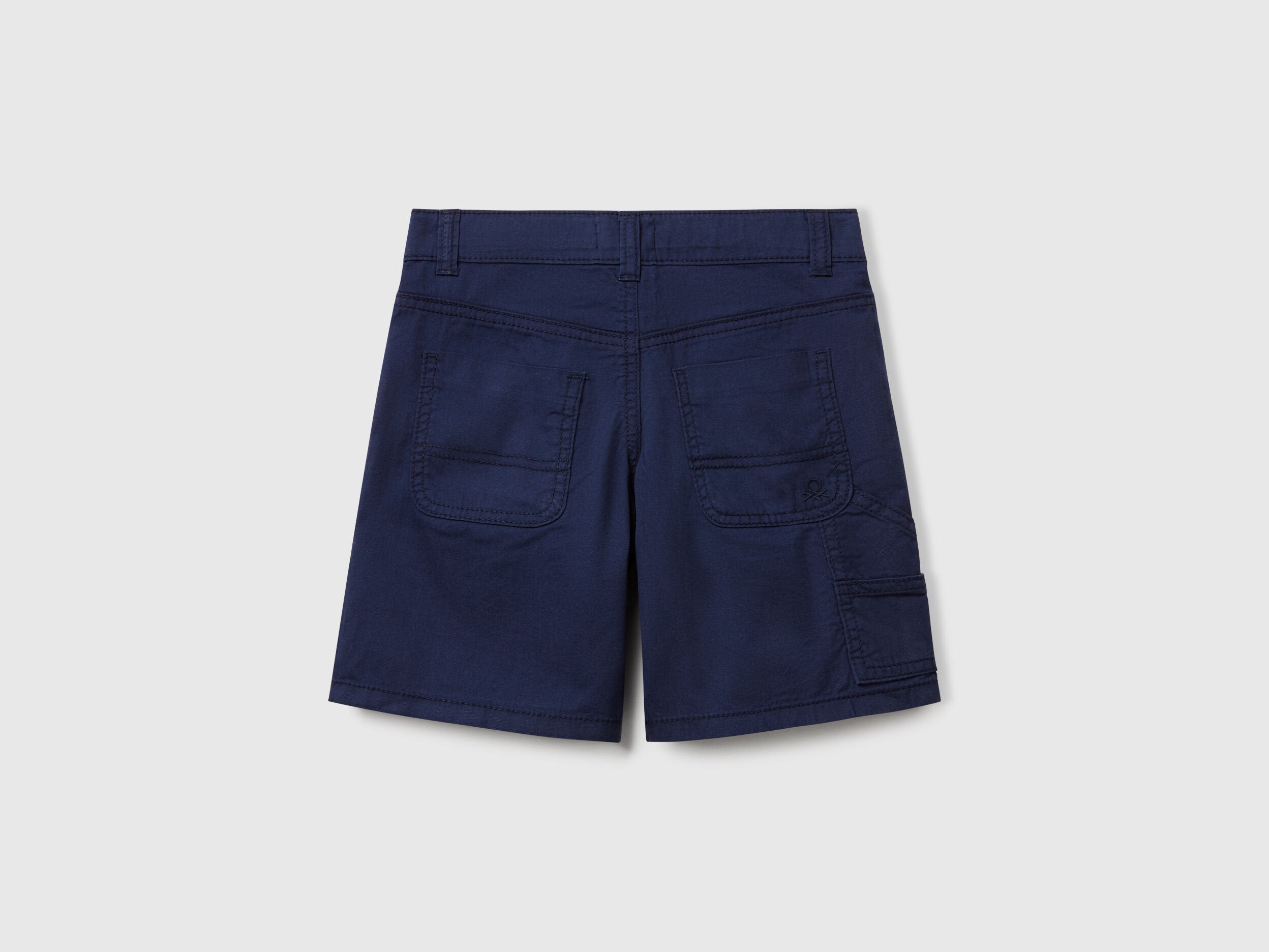 Benetton_Five Pocket Bermudas_47RGG901Y_252_02