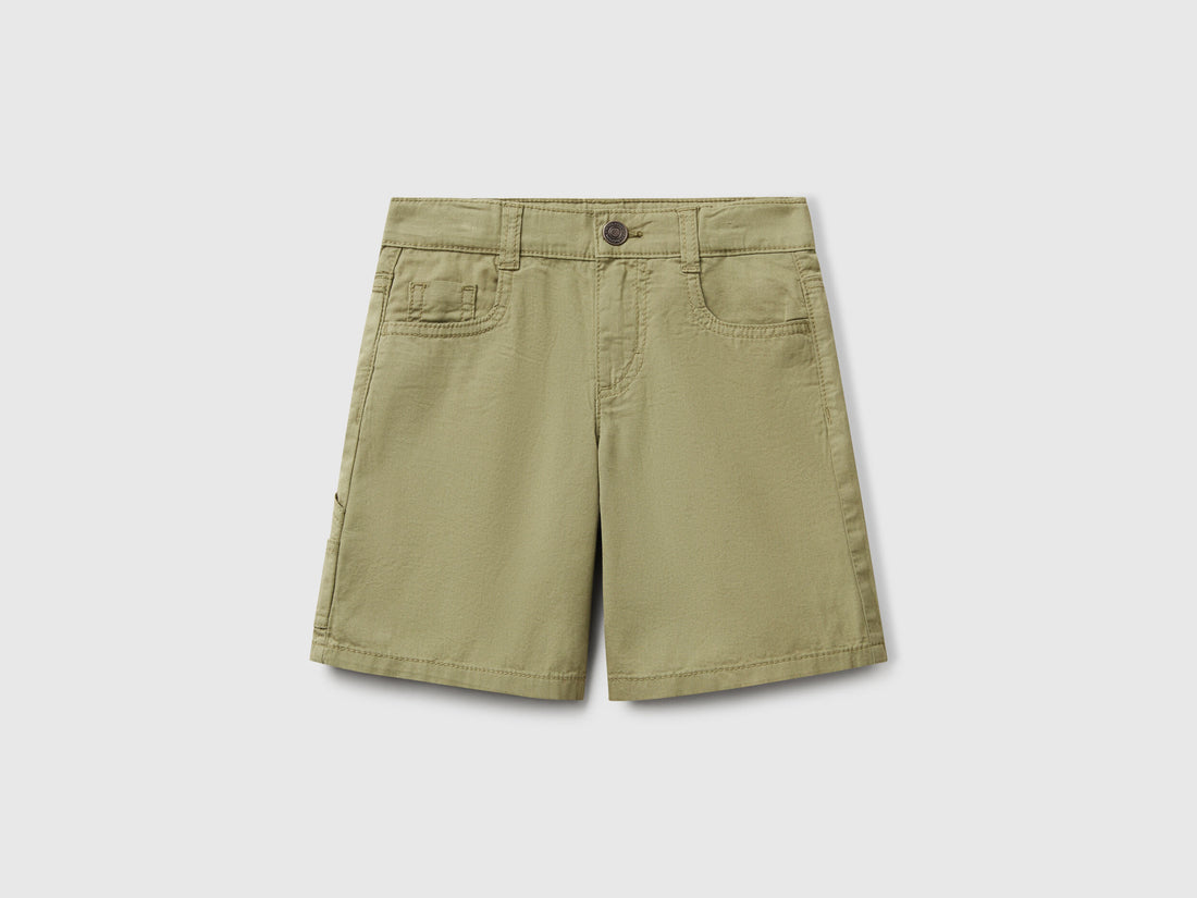 Benetton_Five Pocket Bermudas_47RGG901Y_26K_01