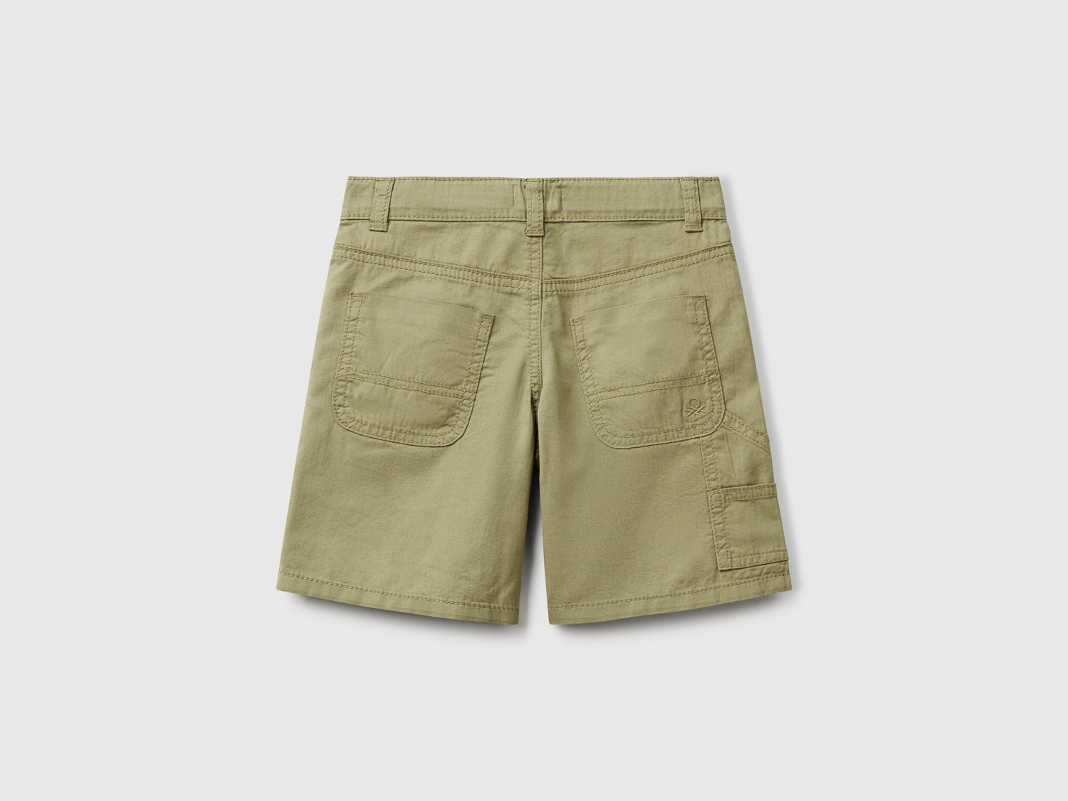 Benetton_Five Pocket Bermudas_47RGG901Y_26K_02