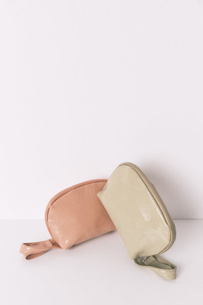 Women Secret_Pink_Small Pink Patent Leather Vanity Case Bag_4842000_72_05