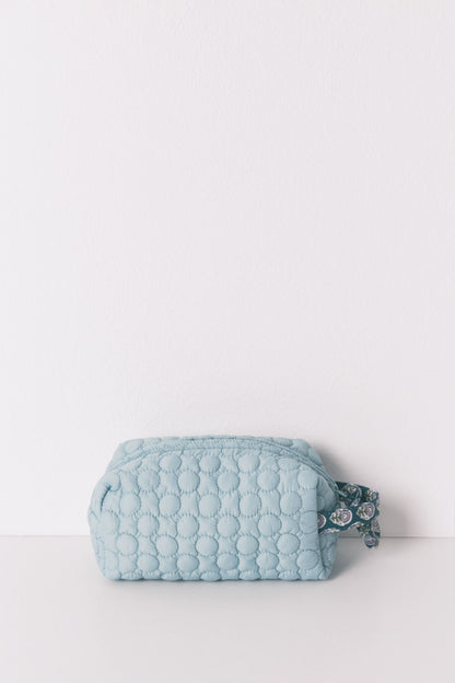 Women Secret_Green_Small Green Puffer Vanity Case_4842016_28_04