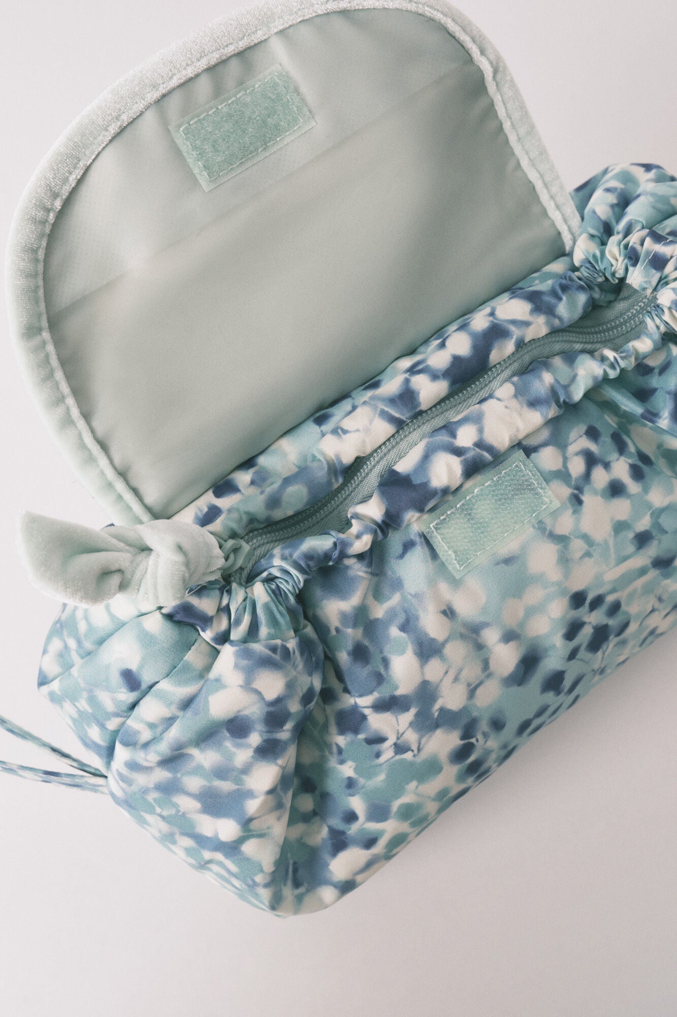 Women Secret_Multicoloured_Medium Multicoloured Floral Vanity Case_4842017_98_02