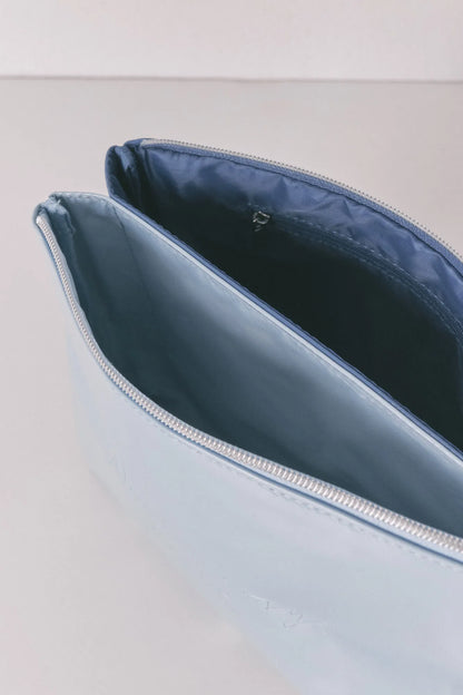 Women Secret_Dark Grey_Medium Double Vanity Case in Blue Patent Leather_4842020_41_02