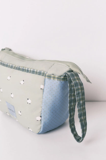 Women Secret_Green_Medium Zippered Sheep Zip Fastening Vanity Case_4842035_21_02