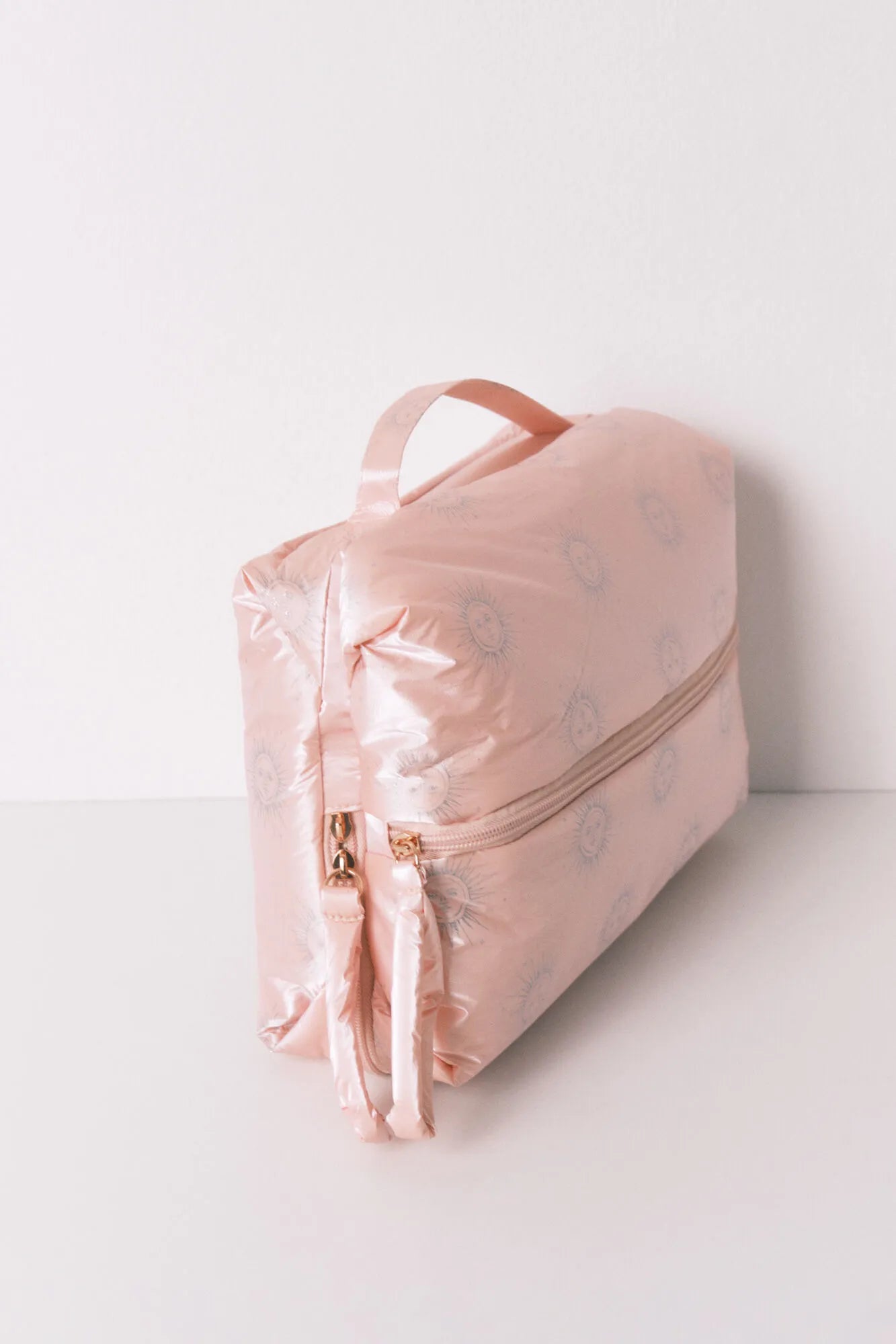 Women Secret_Pink_Large Pink Puffer Satin-Finish Vanity Case_4842043_70_04
