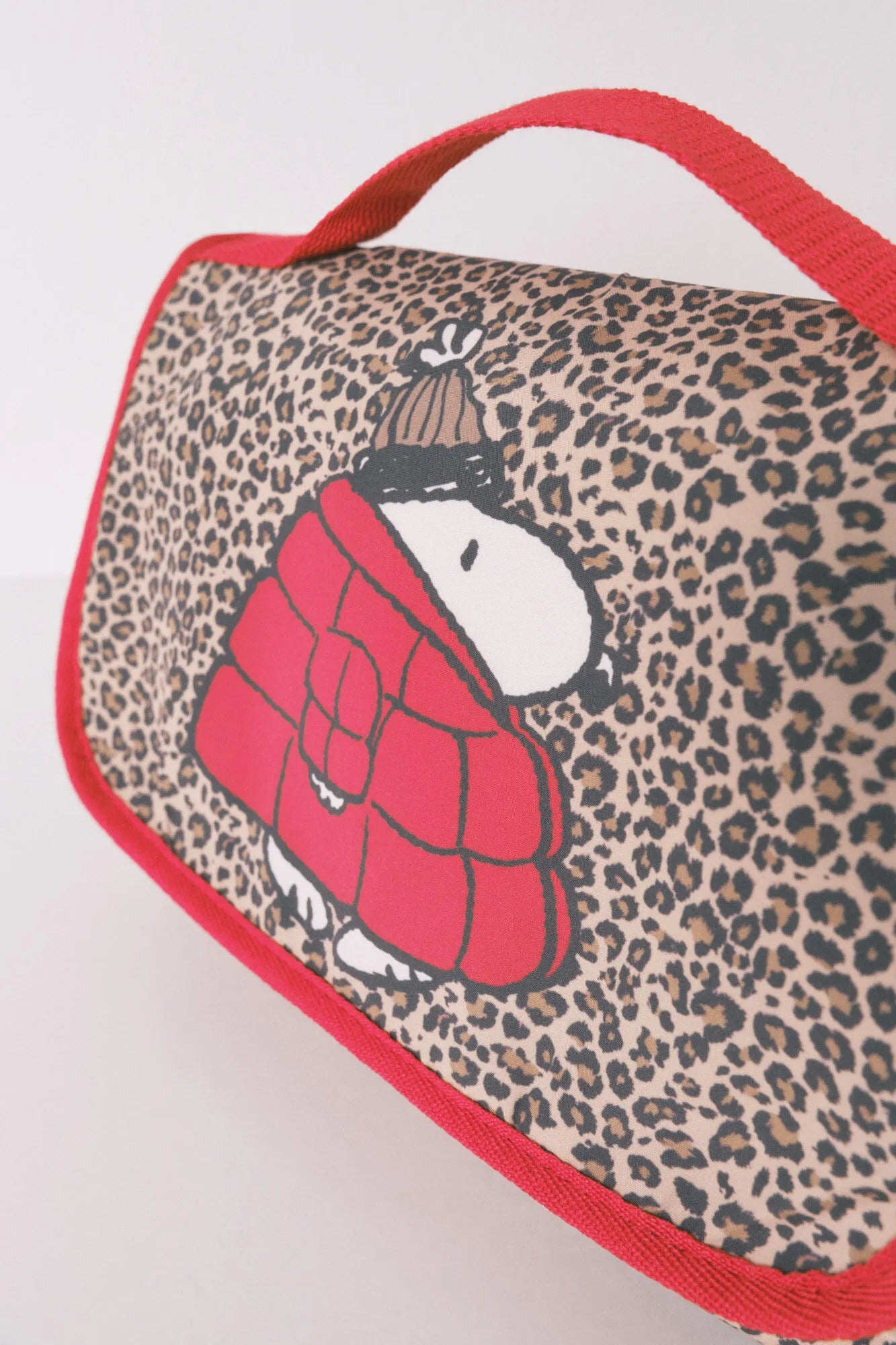 Women Secret_Brown Print_Medium Vanity Case with Snoopy Animal Print Hanger_4842051_39_03