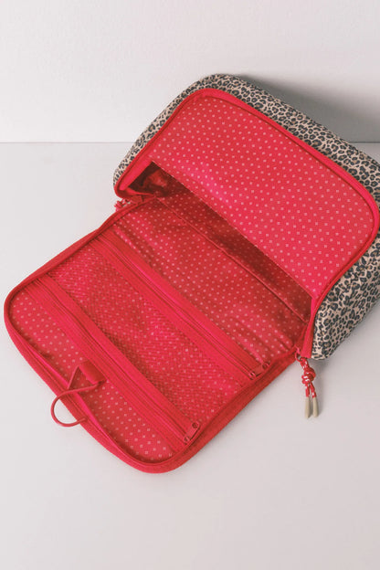 Women Secret_Brown Print_Medium Vanity Case with Snoopy Animal Print Hanger_4842051_39_06