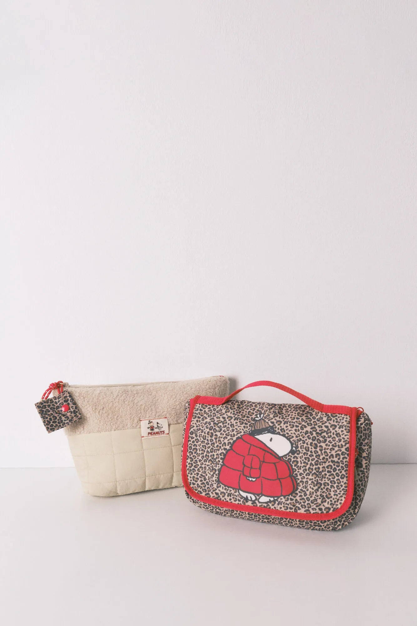Women Secret_Brown Print_Medium Vanity Case with Snoopy Animal Print Hanger_4842051_39_08