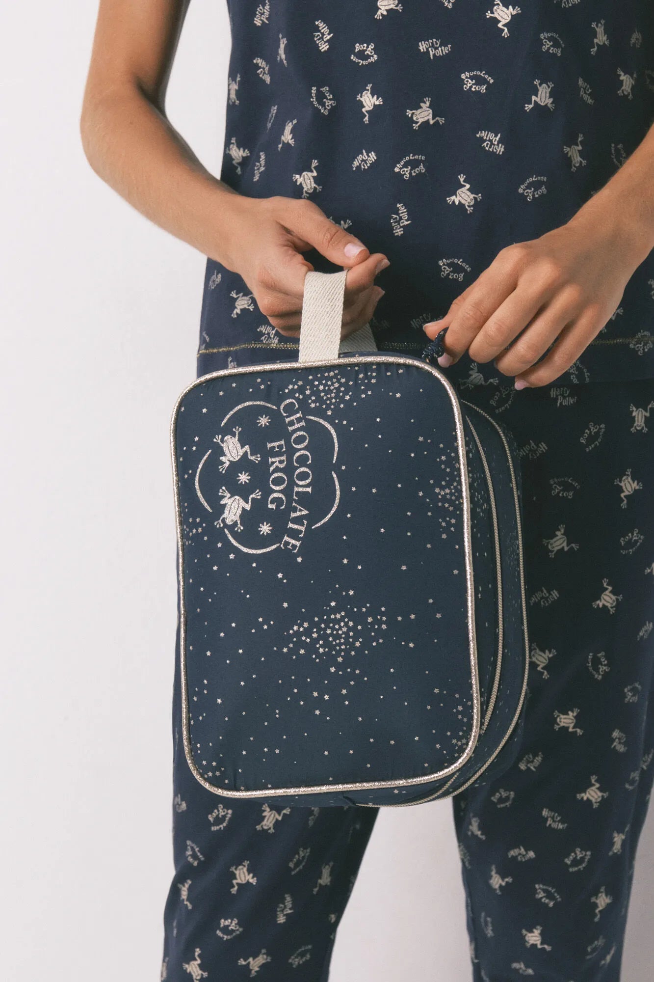 Women Secret_Navy_Large Blue Harry Potter Vanity Case_4842054_10_03