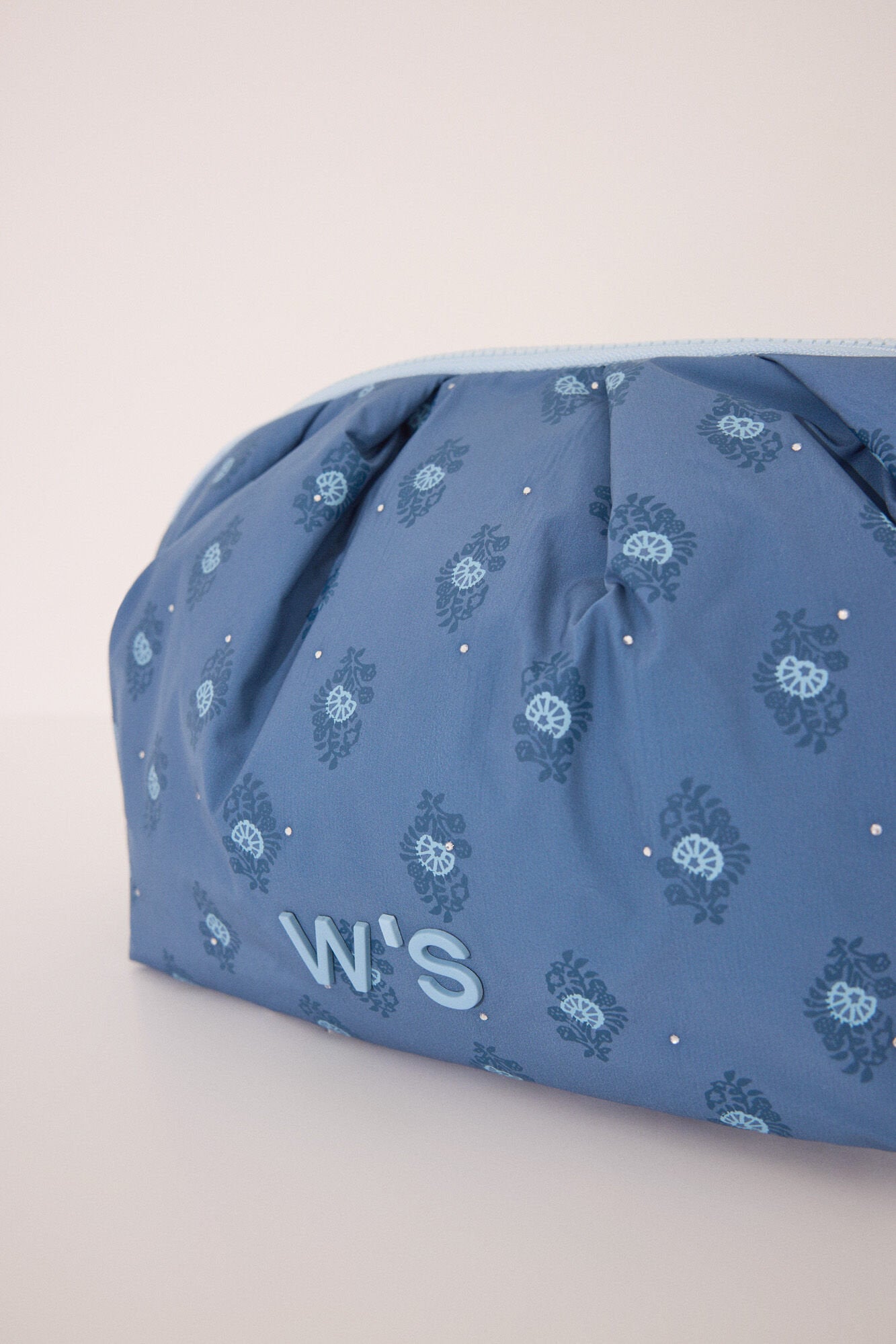 Women Secret_Large Quilted Blue Print Vanity Case_4842924_19_04