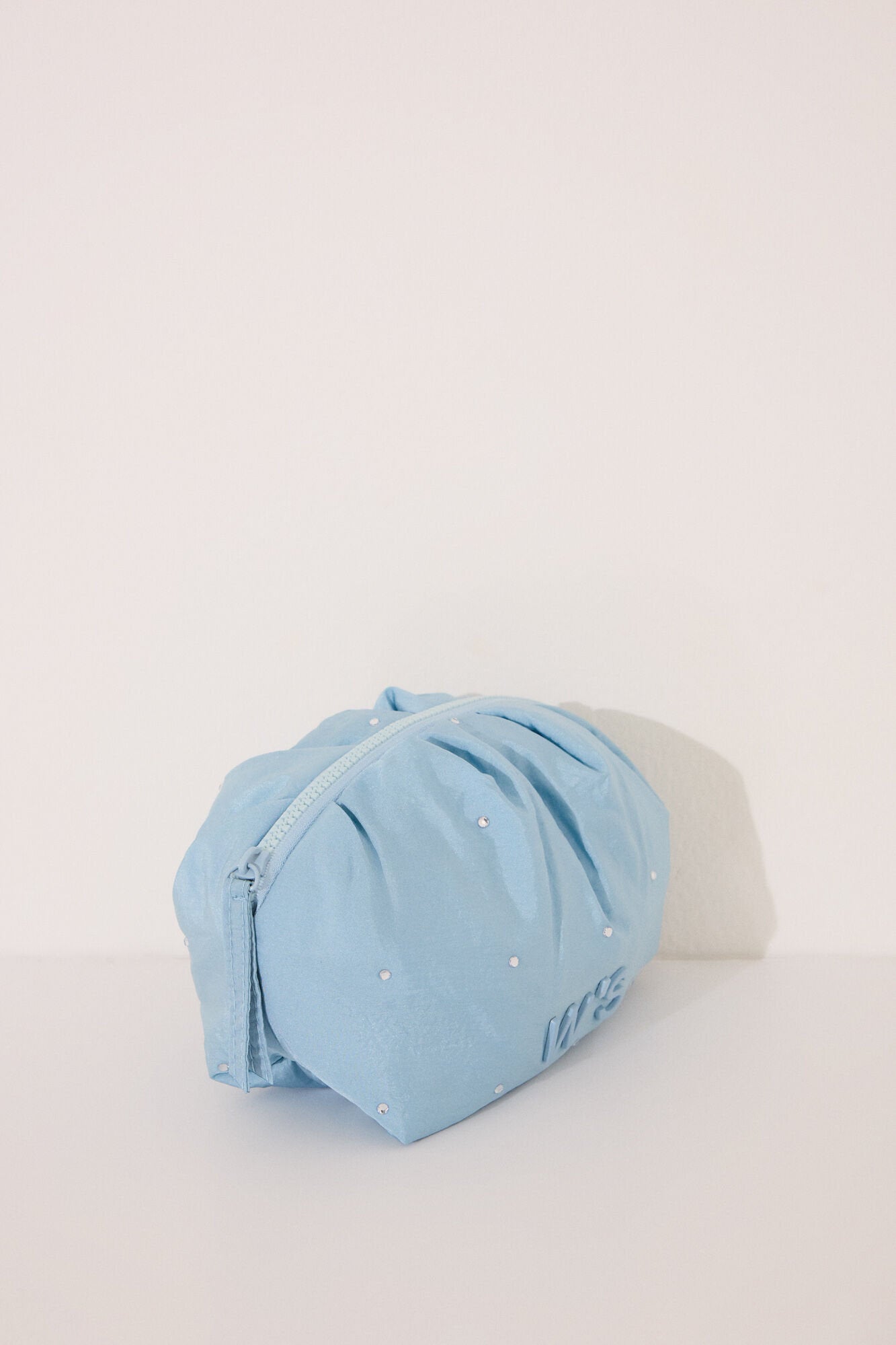 Women Secret_Small Quilted Toiletry Vanity Case in Medium Blue_4842925_12_03