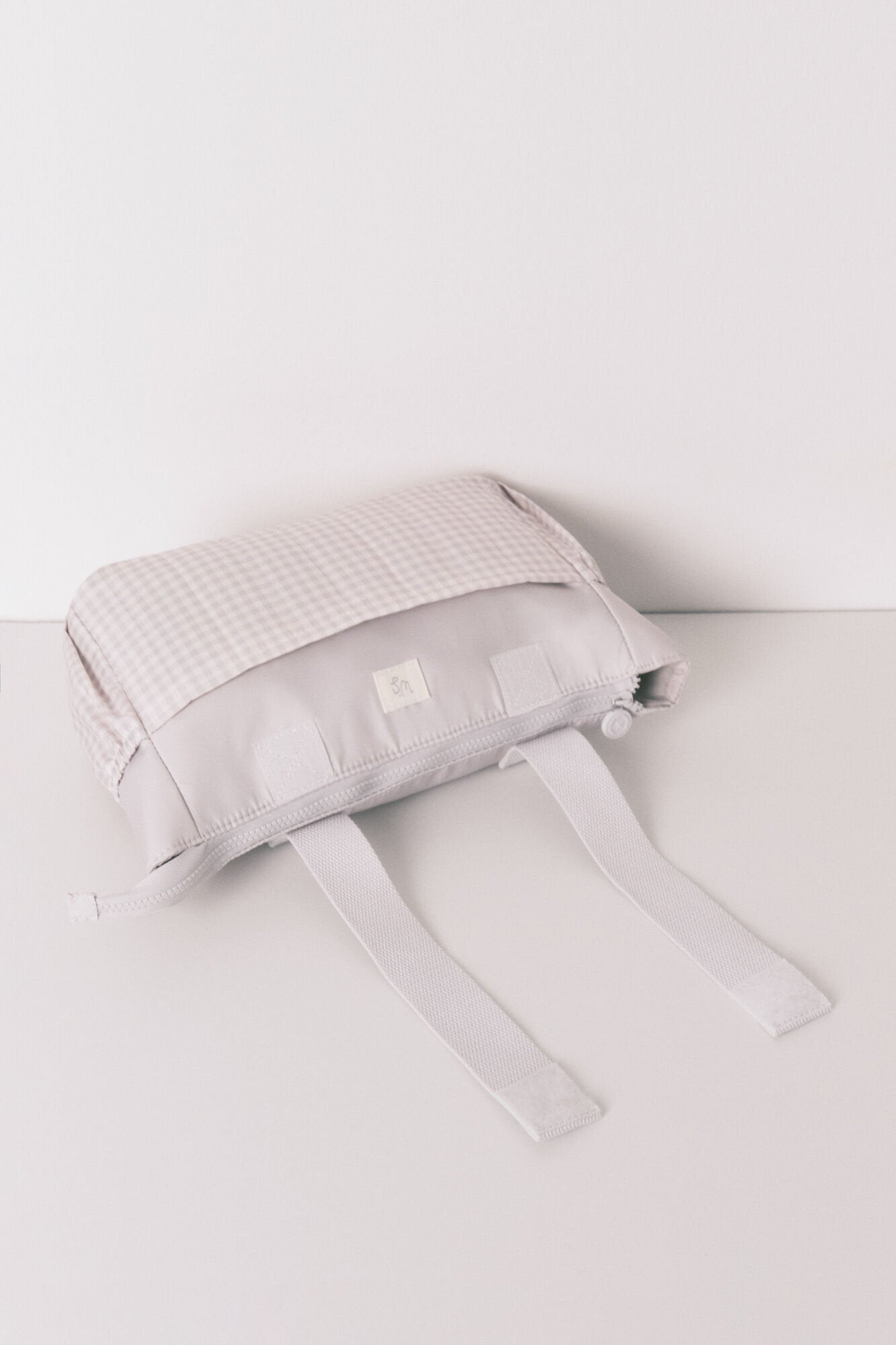 Women Secret_Medium Grey Gingham "Maternity" Vanity Case_4842926_43_04